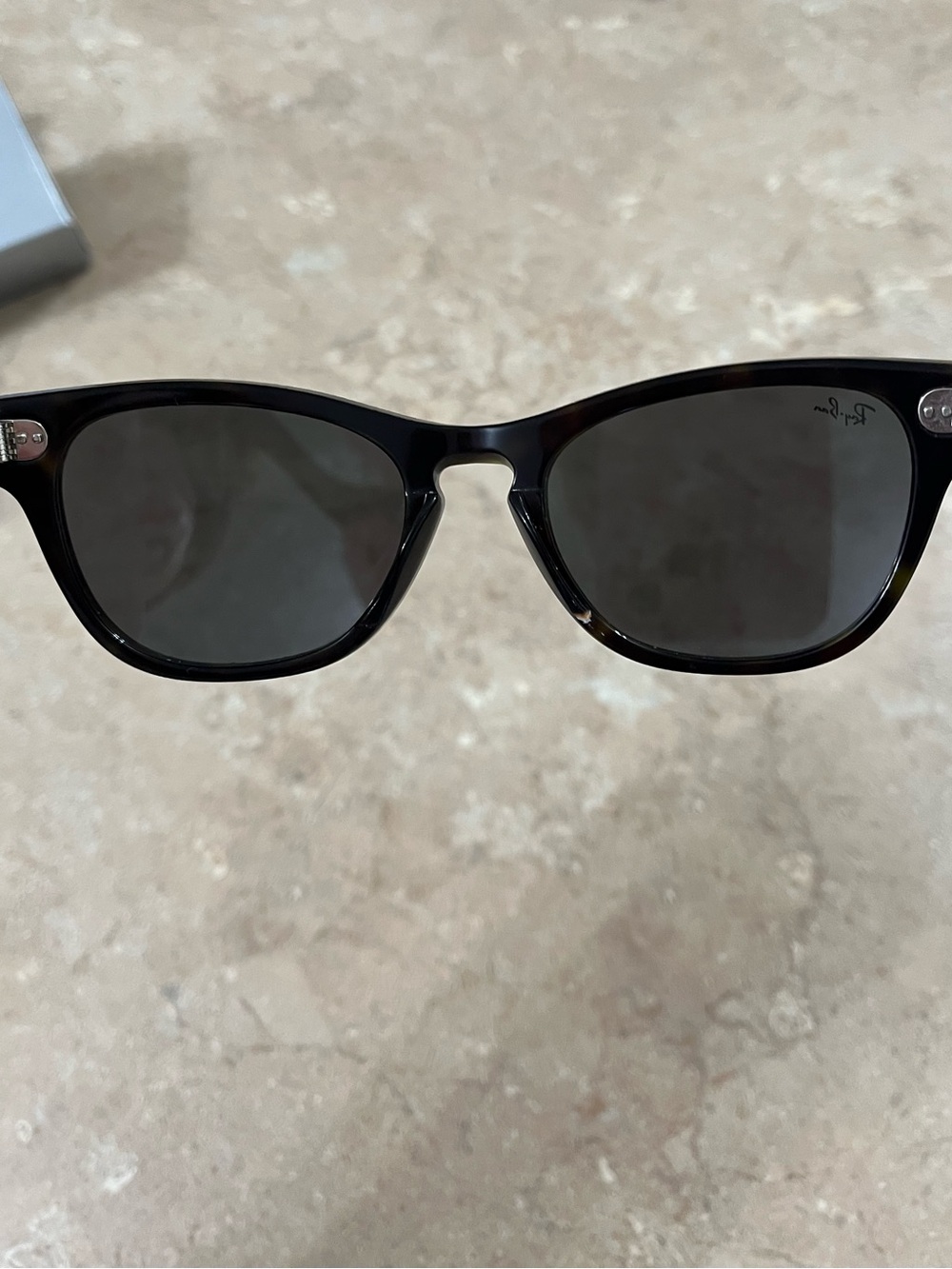 Ray-Ban Laramie tortoise sunglasses - Picture 2 of 16